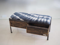 品番ＵＡＩ２−１０６　2drawer ottoman[Narrow/African indigo batik tribal]　千葉店